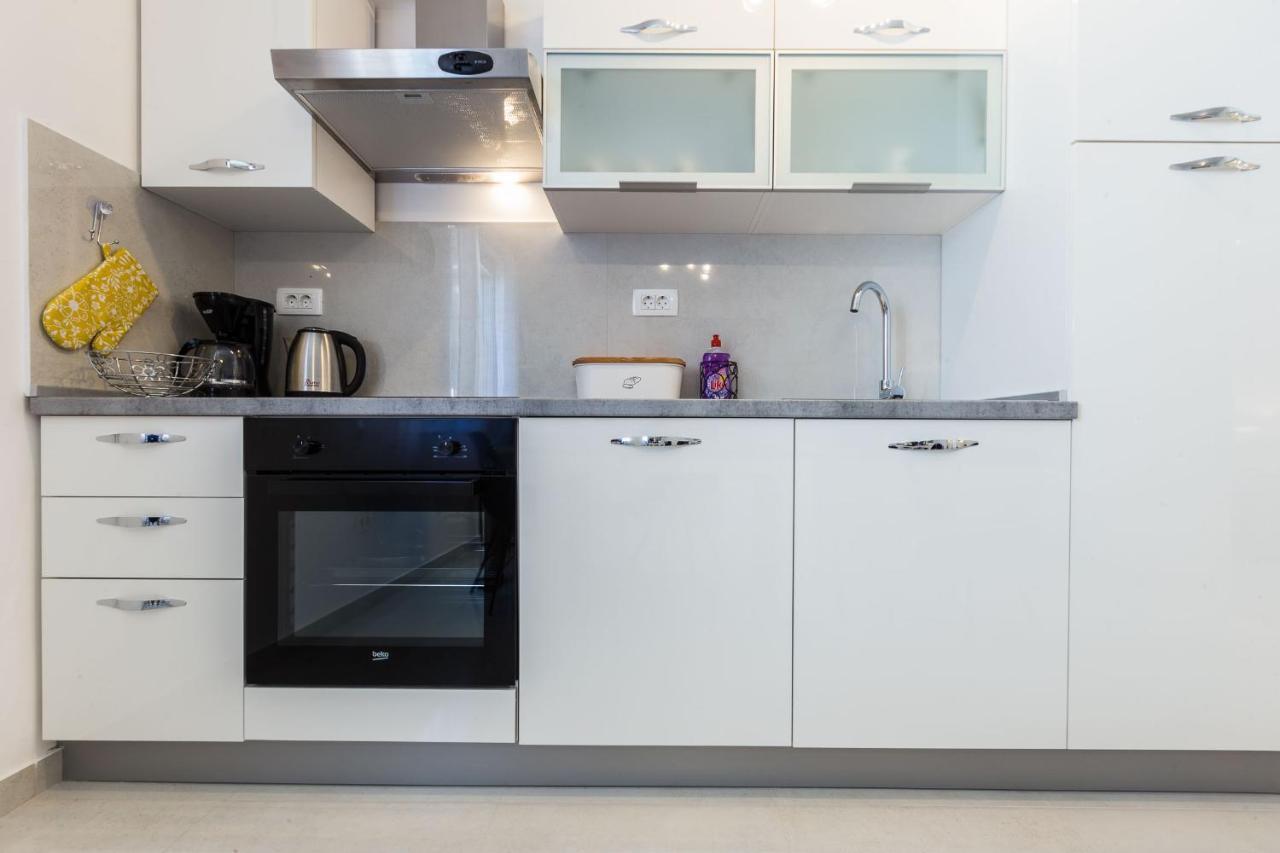 Petra Modern Apartment With Free Parking And Bbq Zadar Ngoại thất bức ảnh