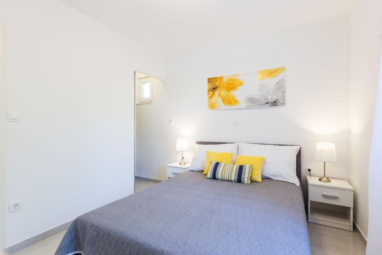 Petra Modern Apartment With Free Parking And Bbq Zadar Ngoại thất bức ảnh