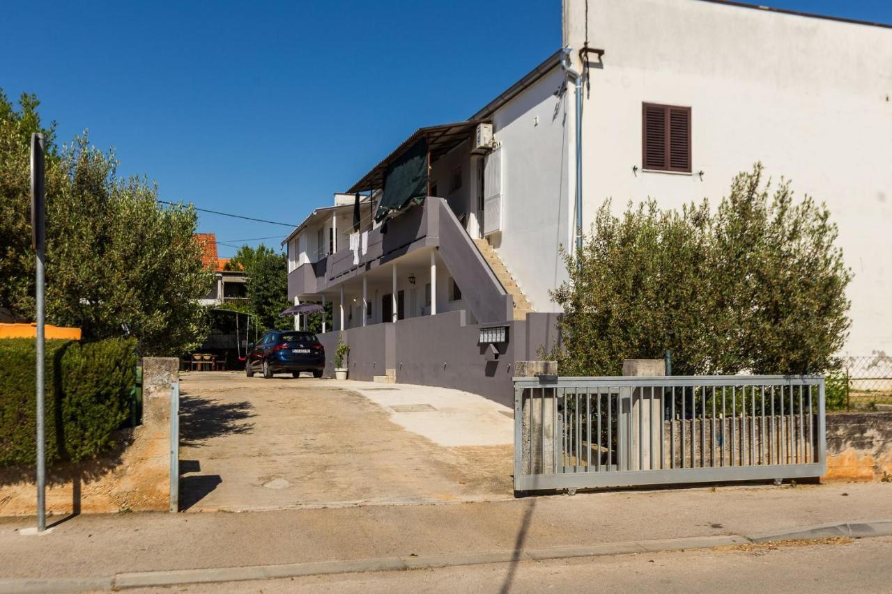 Petra Modern Apartment With Free Parking And Bbq Zadar Ngoại thất bức ảnh